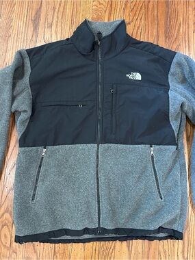 The North Face Men's Black & Grey Performance Fleece Jacket